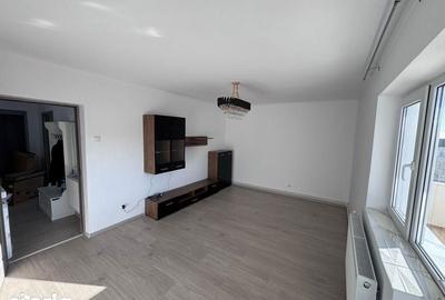 Apartament cu 3 camere decomandat în Central - 2