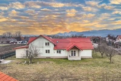 Casă cu 7 camere cu Teren 1400 Mp în Stupini - 39