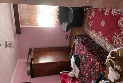 Apartament cu 4 camere decomandat în Central - 1