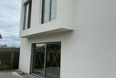 Casa Tip Duplex Aeroport Str Vasile Gionea - 4