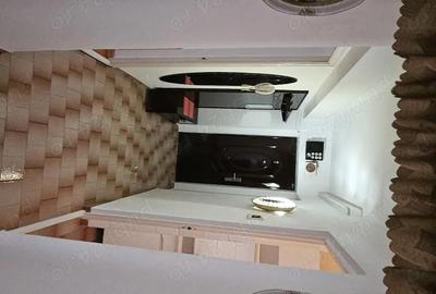 Apartament cu 3 camere decomandat în Pod - 8