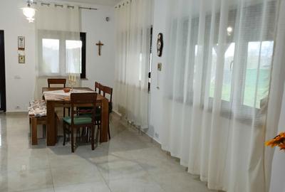 Casă cu 4 camere în Păuliș - 5