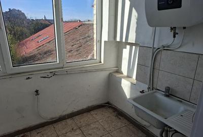 Vand apartament 3 camere Horia - 2