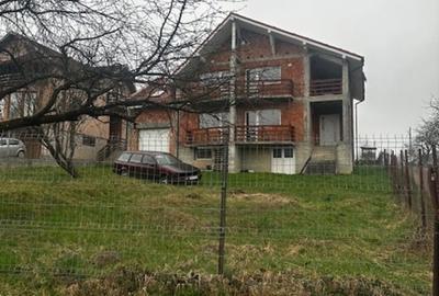 SATU NOU DE JOS, casa D+P+E 300mp , cu teren 21ari! - 34