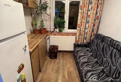 Proprietar Inchiriez garsoniera dambovita - 3