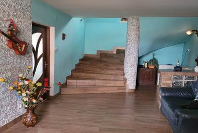 Casă cu 5 camere cu Teren 400 Mp în Bulgaria
