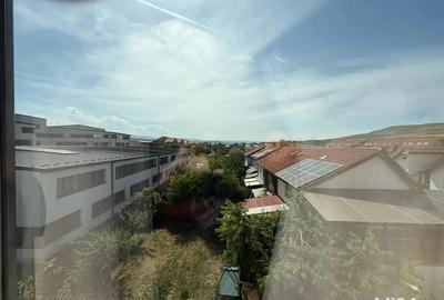 Vand apartament 2 camere