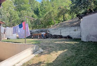 Vand casa -vila la Comarnic cu toate utilita?ile necesare. - 8