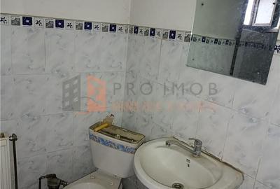 Casă cu 3 camere decomandat cu Teren 1378 Mp în Costești - 7