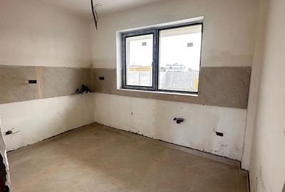 Casă cu 4 camere cu Teren 434 Mp în Berceni - 1
