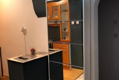 Apartament cu 2 camere decomandat în Sud