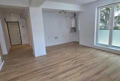 Apartament cu 3 camere în Cantacuzino