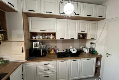 Apartament cu 3 camere decomandat în Central - 3