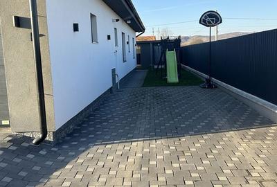 Casă cu 4 camere în Solovăstru - 3