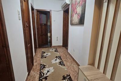Apartament cu 3 camere decomandat în Calea București - 2