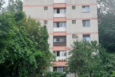 Particular,ofer spre inchiriere apartament cu 4 camere Teiul Doamnei