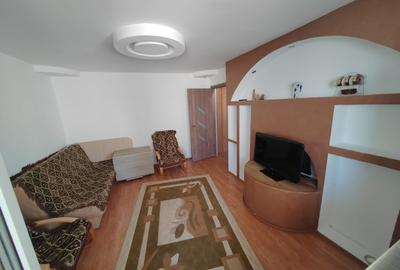 Apartament cu 2 camere decomandat în 9 Mai - 3