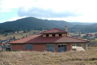 Casă cu 12 camere cu Teren 3135 Mp în Borsec - 6