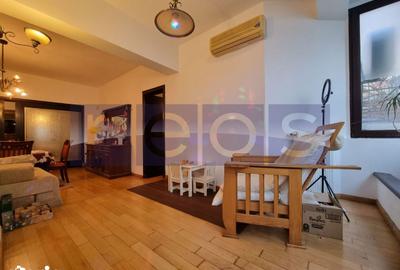 Casă cu 9 camere cu Canalizare în 13 Septembrie - 10