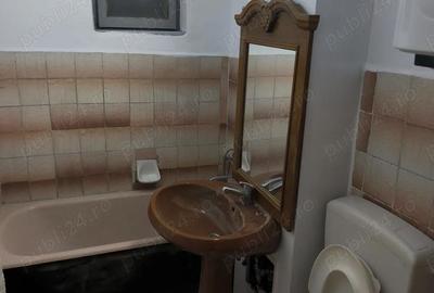 Apartament cu 3 camere semidecomandat în Molid - 8