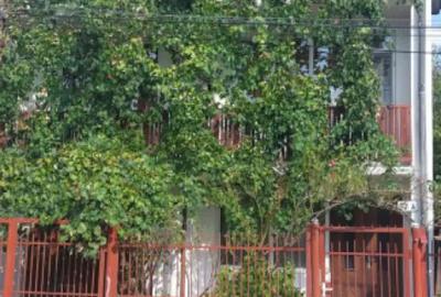 Casă cu 4 camere cu Teren 399 Mp în Central - 10