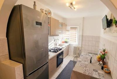 Apartament cu 3 camere semidecomandat în Rogerius - 3