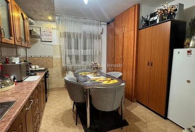 Apartament cu 3 camere decomandat în Central - 13