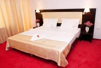 Spațiu comercial, de 600 mp, în Central - 17