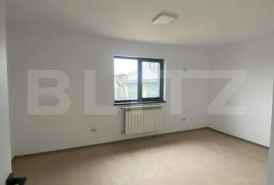 Apartament cu 3 camere semidecomandat în Ițcani - 1