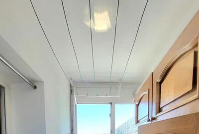 Garsonieră decomandată în Titan