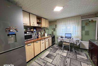 Apartament cu 3 camere decomandat în Central - 7