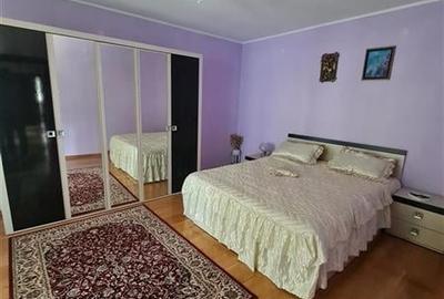 Casa, zona Tractorul - 25