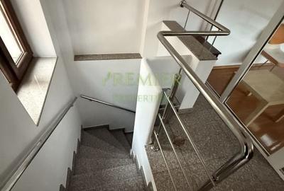 Casă de vânzare  pretabilă pentru clinica, cabinet medical, birouri - 12