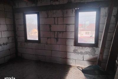 Casă cu 4 camere cu Teren 251 Mp în Vladimirescu - 4