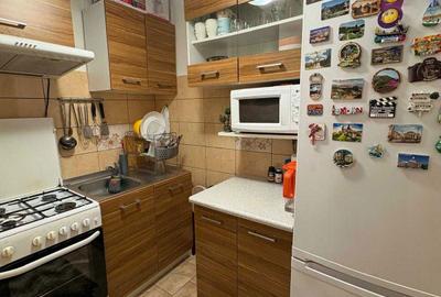 Garsonieră decomandată în Baza 3 - 2