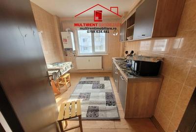 De inchiriat- Apartament 3 camere str.Victoriei ! - 2