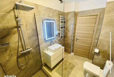 Apartament cu 3 camere decomandat în Far - 3