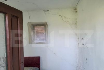 Casa batraneasca de vanzare, 48 mp, zona Patroaia Deal cu C Casa batraneasca de vanzare, 48 mp, zona Patroaia Deal cu C - 11