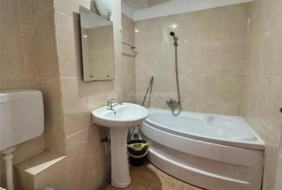 Apartament cu 4 camere decomandat în Liliacului - 3