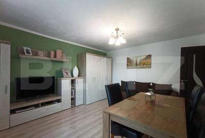 Apartament cu 3 camere decomandat, mobilat în Micro 16 - 9