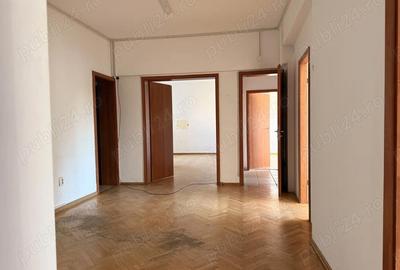 Apartament cu 5 camere decomandat în Amzei - 5