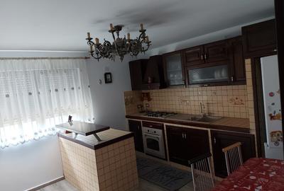 Casă cu 4 camere în Central - 3