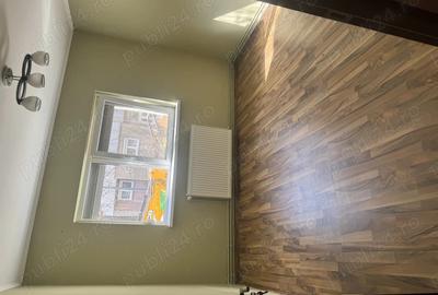 Apartament cu 3 camere decomandat în Central - 2