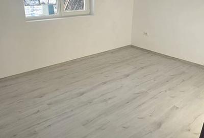 Casă cu 3 camere cu Teren 400 Mp în Voinești - 1