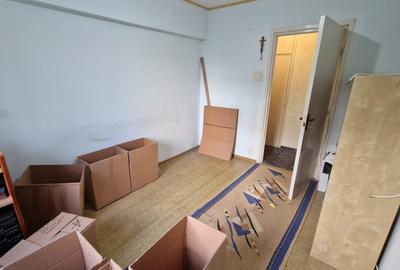 Apartament de 3 camere de vânzare - 8