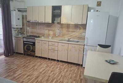 Apartament cu 2 camere decomandat în Apărătorii Patriei