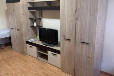 Garsonieră semidecomandată în Central - 1