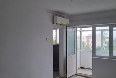Apartament cu 3 camere decomandat în Orizont