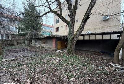 Spațiu comercial, în Ultracentral