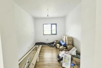 Casă cu 3 camere cu Teren 340 Mp în Uiasca - 11
